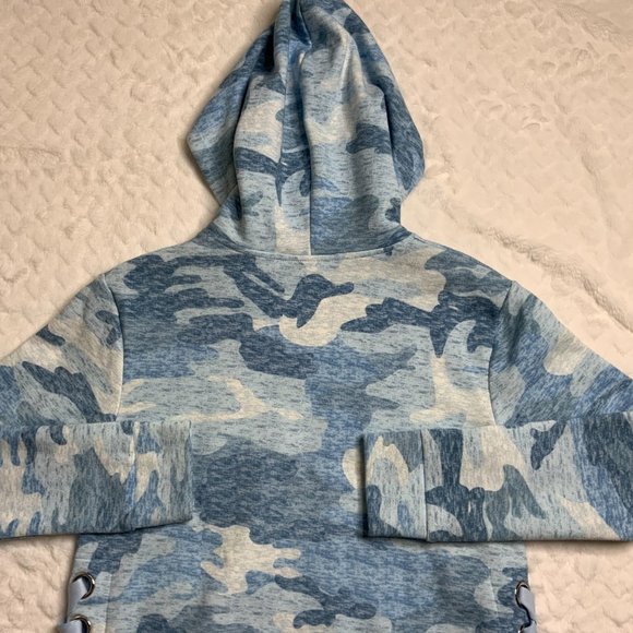Justice Camouflage Pull-Over Hoodie - Picture 4 of 6